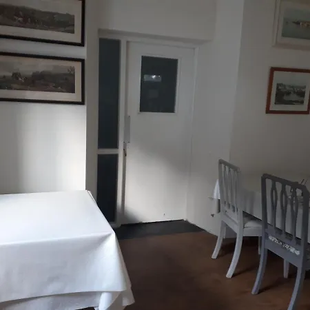 Bed & Breakfast Halpins Town House 3*