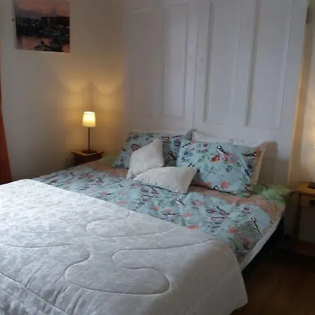 Halpins Town House Bed & Breakfast