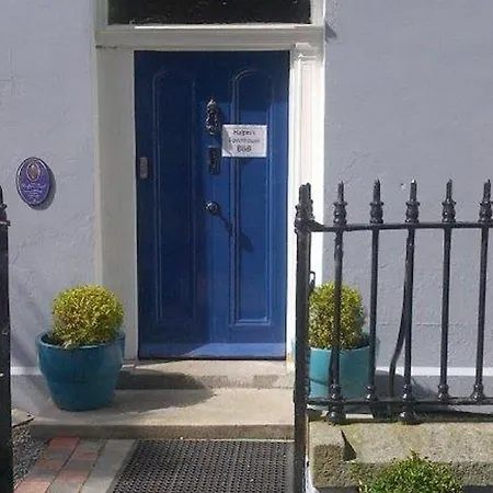Halpins Town House 3*